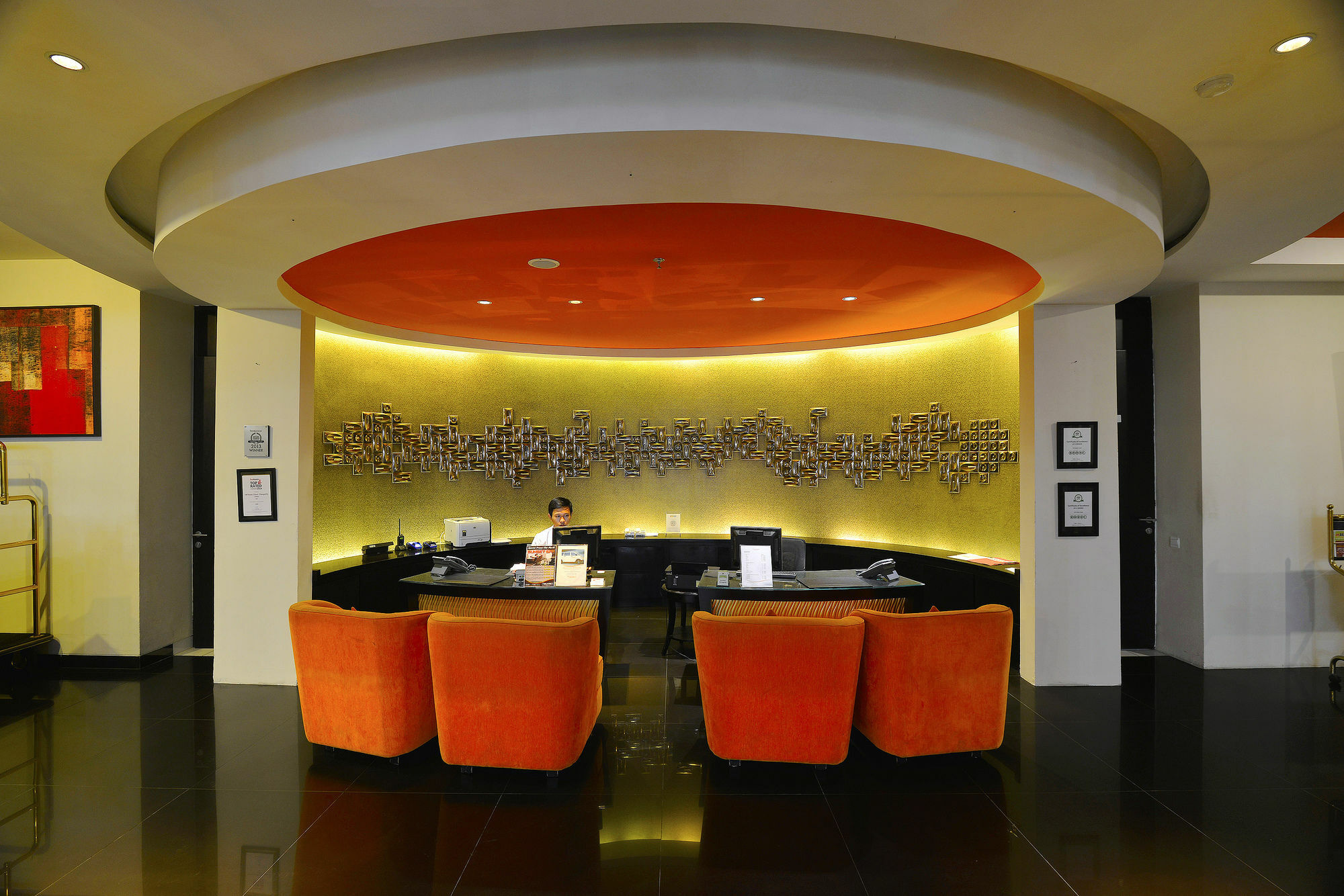 100 Sunset Kuta Hotel & Ballroom Εξωτερικό φωτογραφία